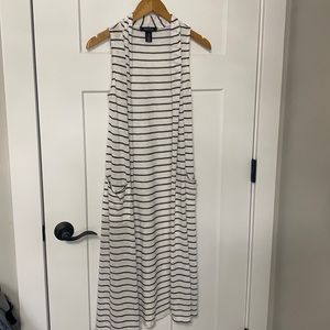 Duster Vest WHBM XXS Worn Once Black & White